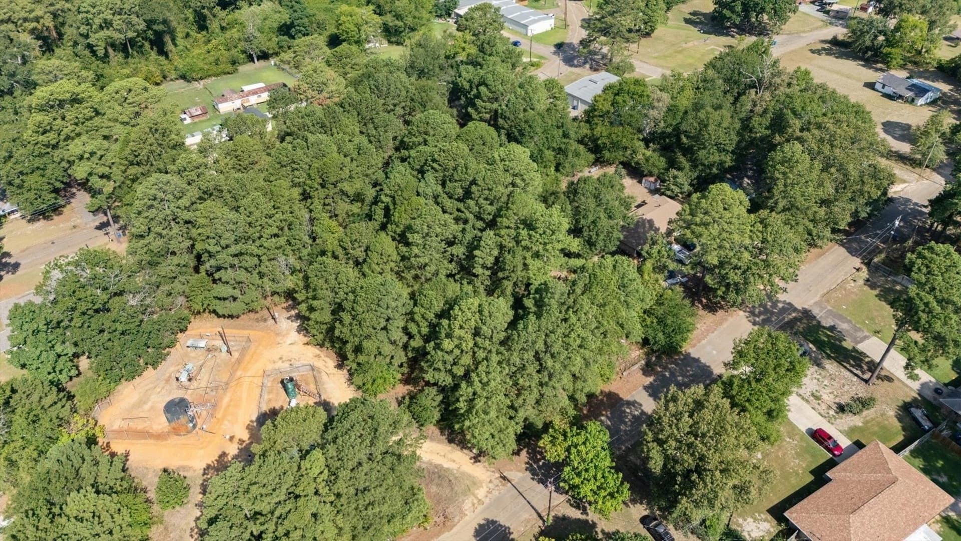 0.5 acres in Gregg County - photo 2