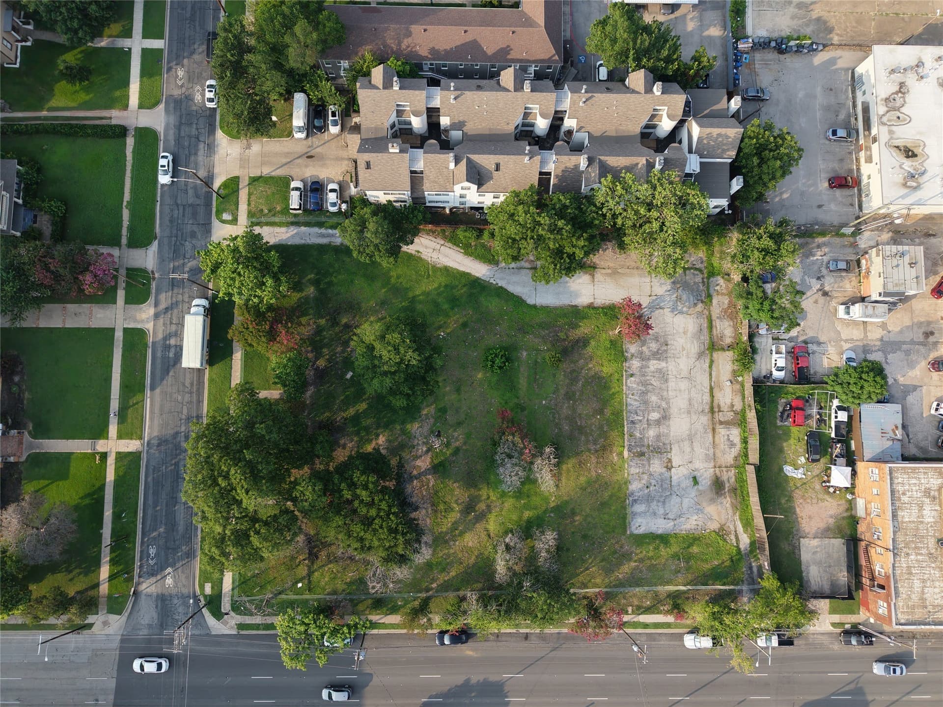 1.12 acres in Dallas County