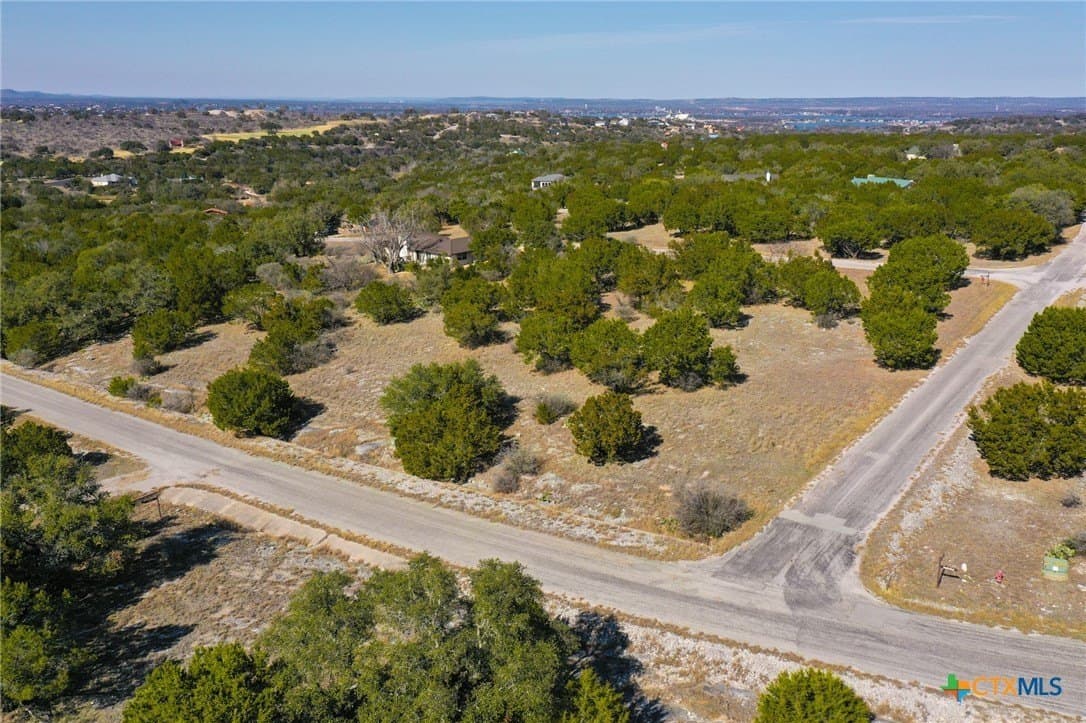 0.27 acres in Llano County gallery image 2