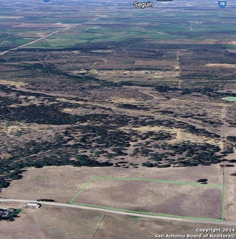 10 acres in Guadalupe County gallery image 2