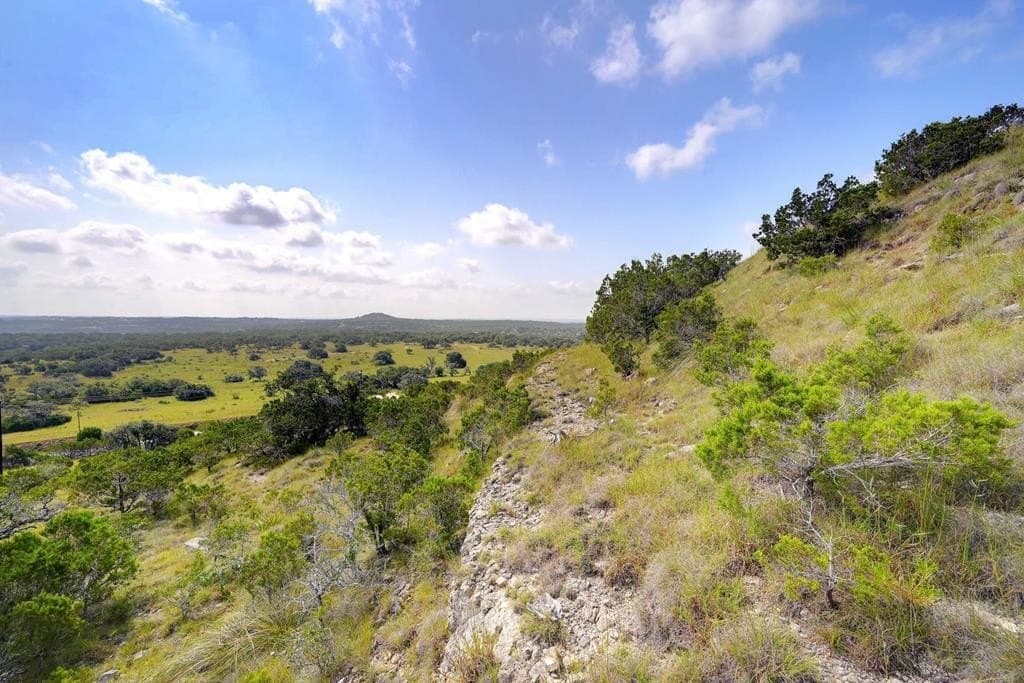 21 acres in Blanco County - photo 6