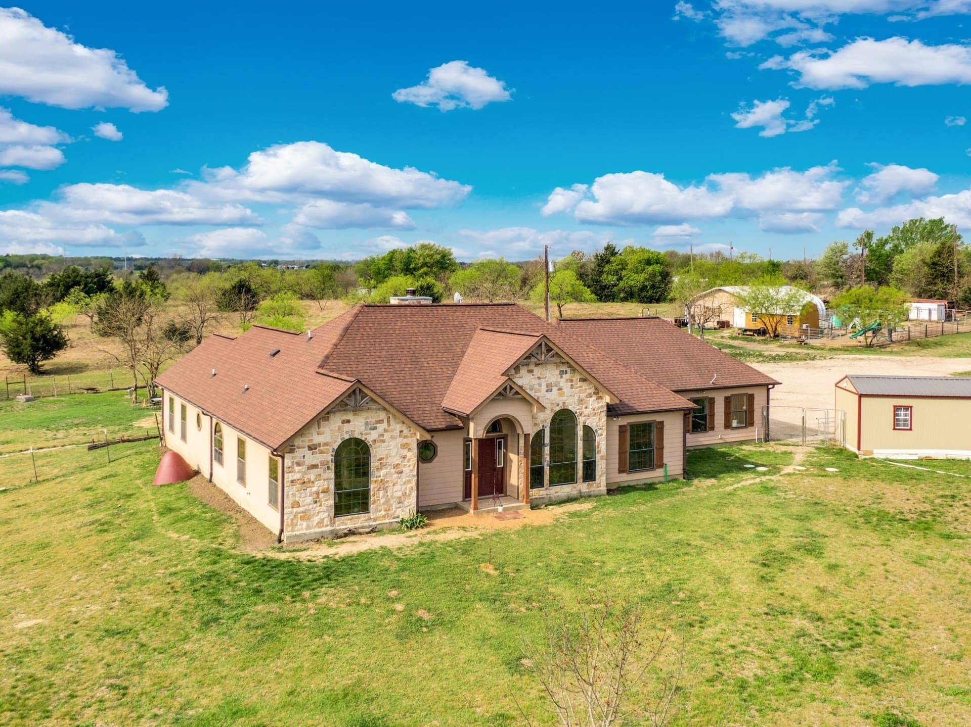 21.86 acres in Ellis County - photo 33
