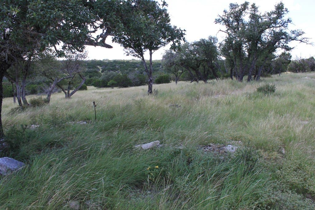 60 acres in Edwards County - photo 10