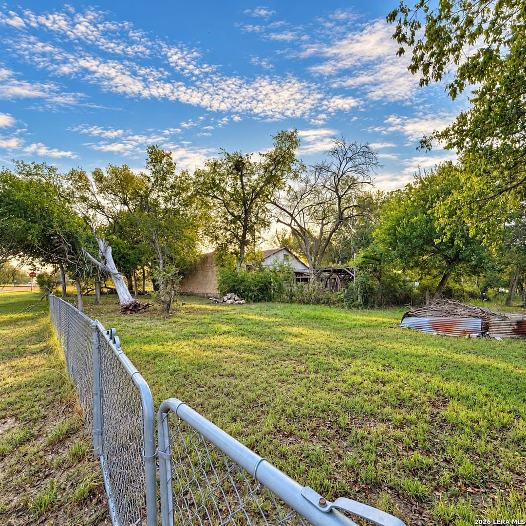 0.34 acres in Bexar County - photo 6