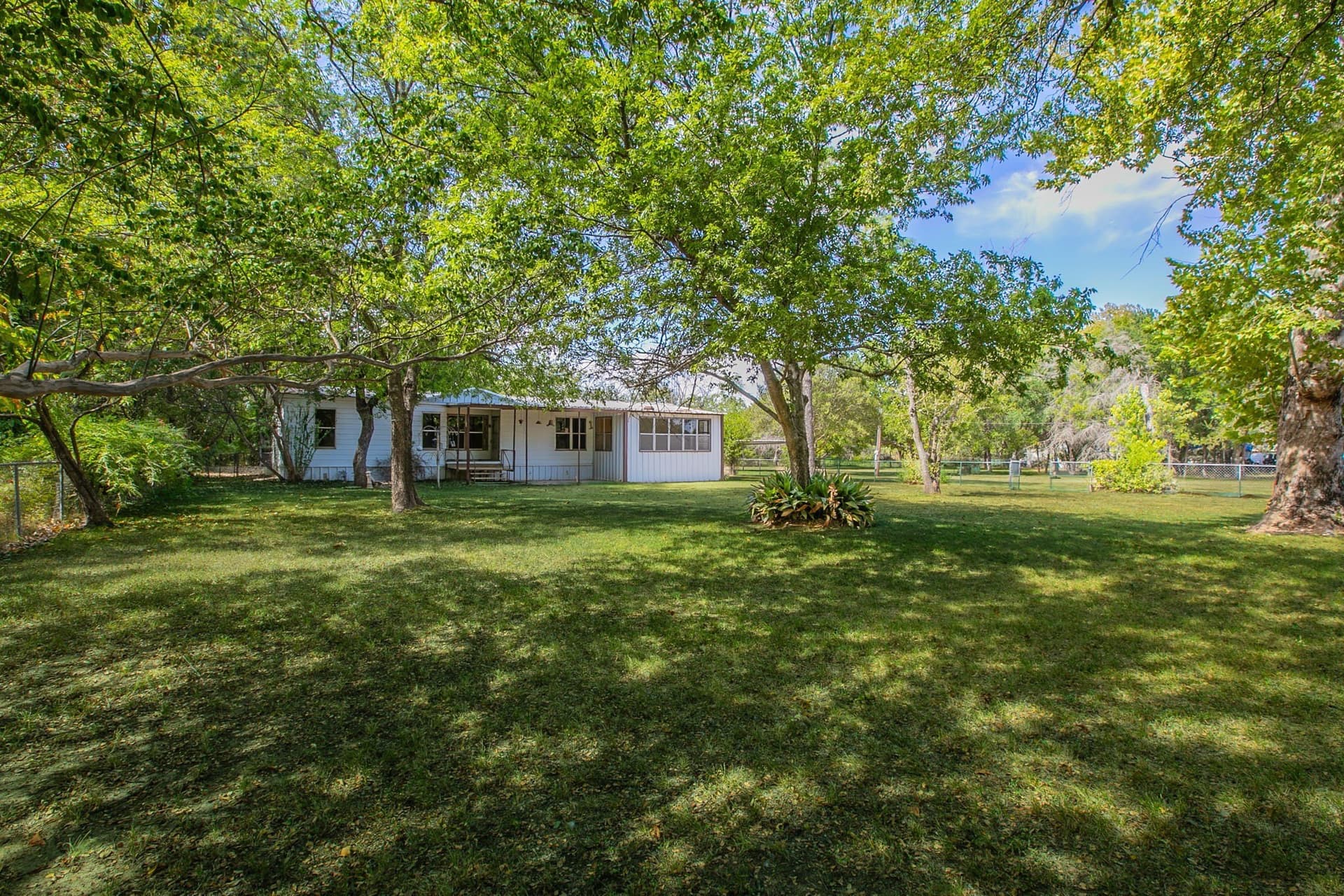 21.86 acres in McLennan County - photo 20