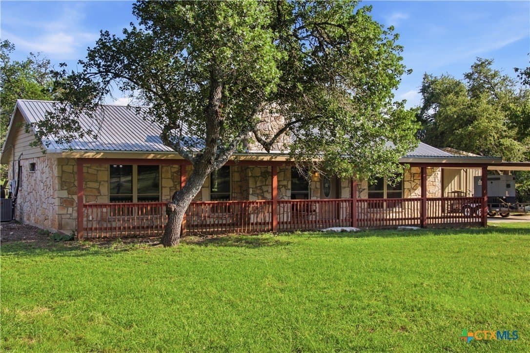 11.13 acres in Hays County