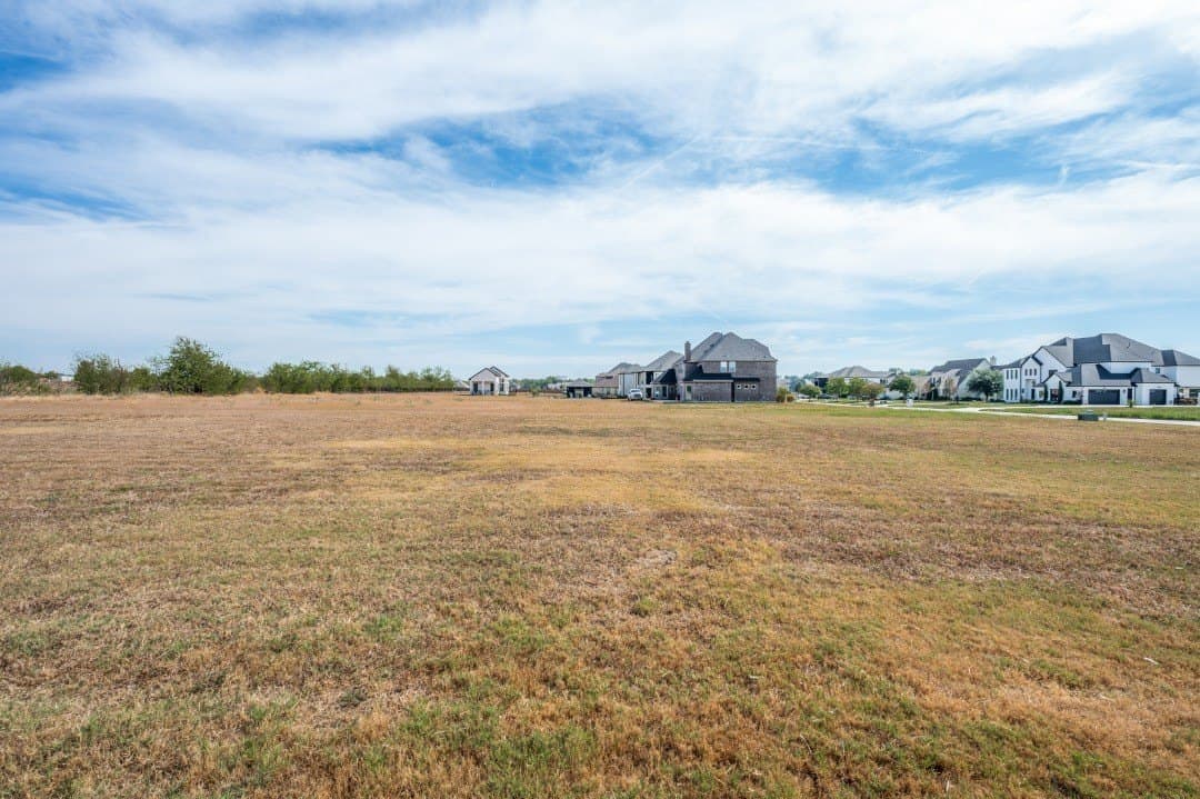 0.79 acres in Ellis County - photo 5