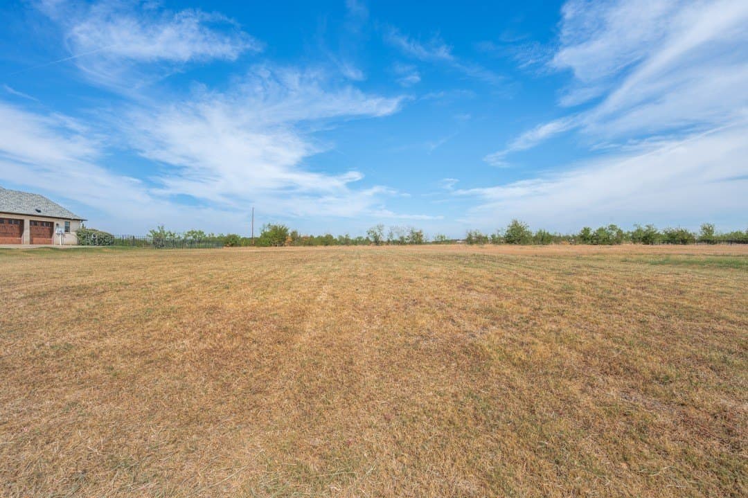 0.79 acres in Ellis County - photo 3