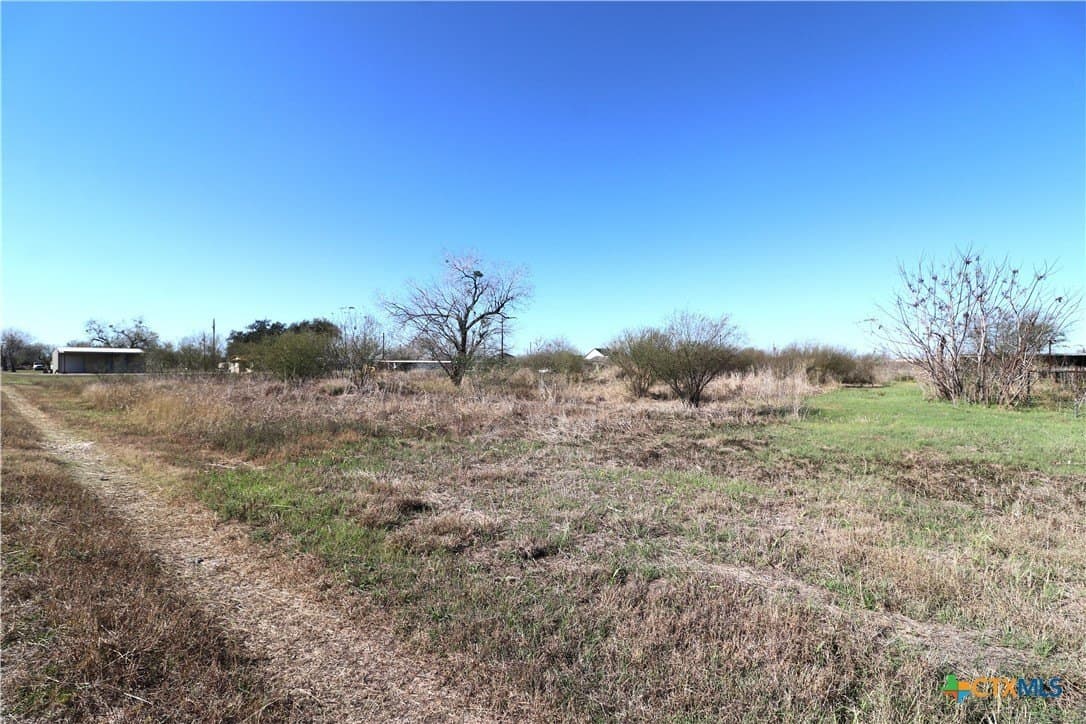 1.11 acres in Goliad County - photo 16