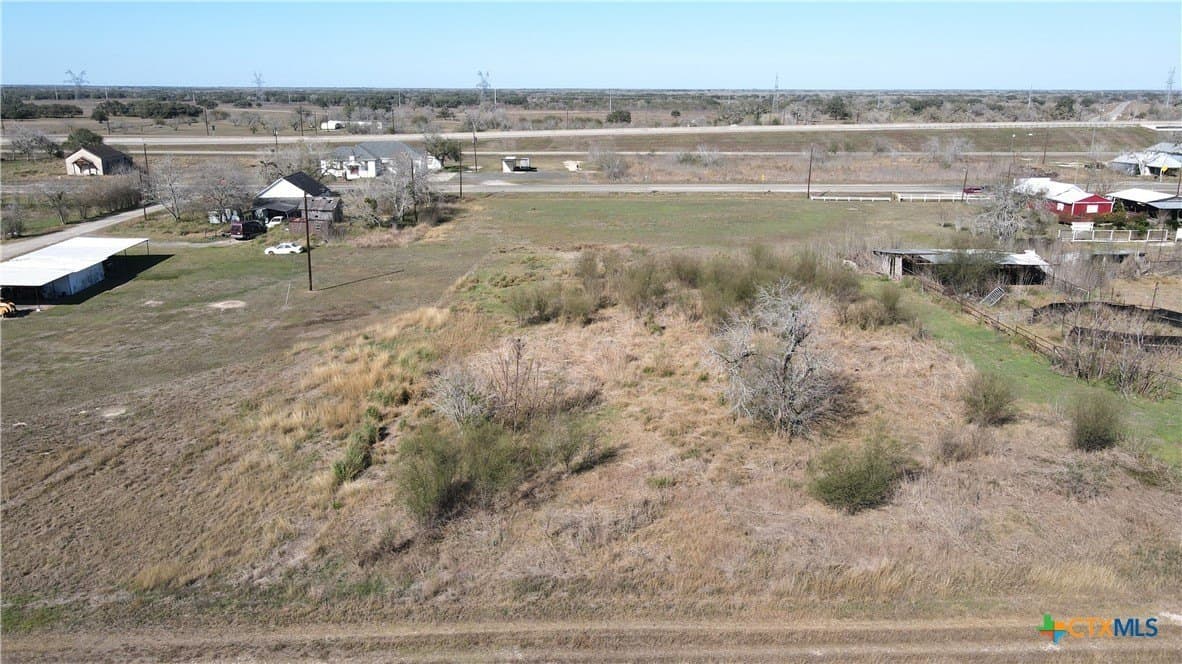 1.11 acres in Goliad County gallery image 4