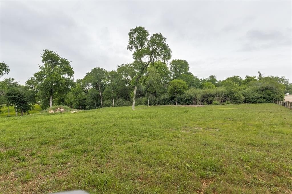 1.47 acres in Dallas County
