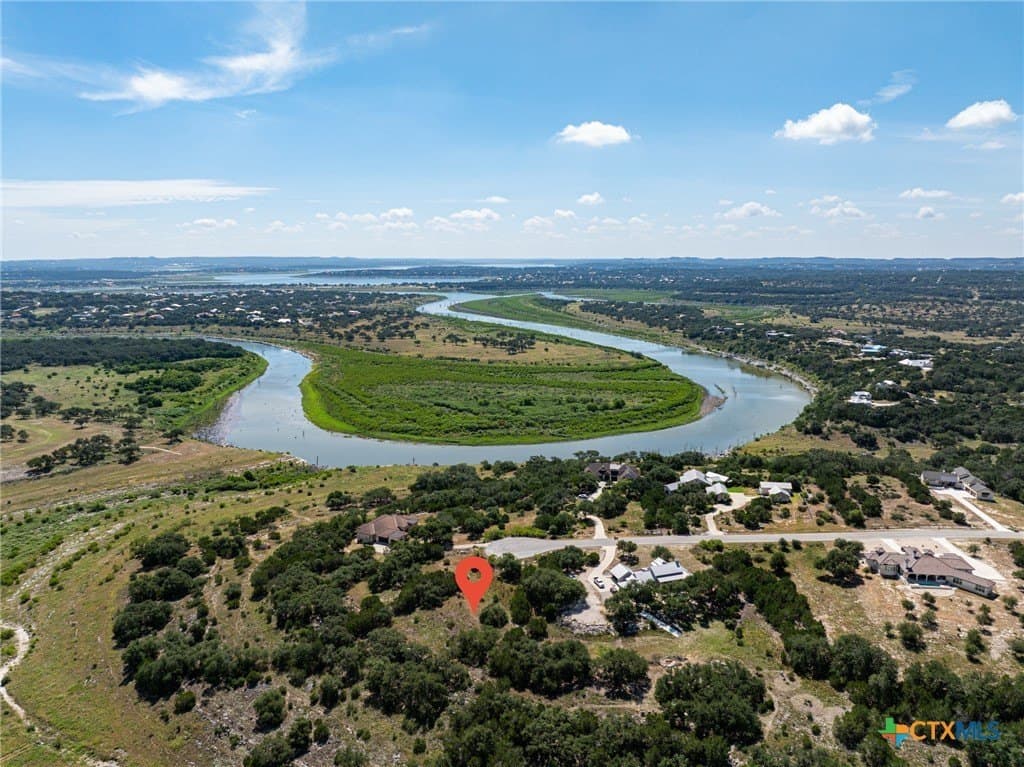 4.2 acres in Comal County gallery image 2