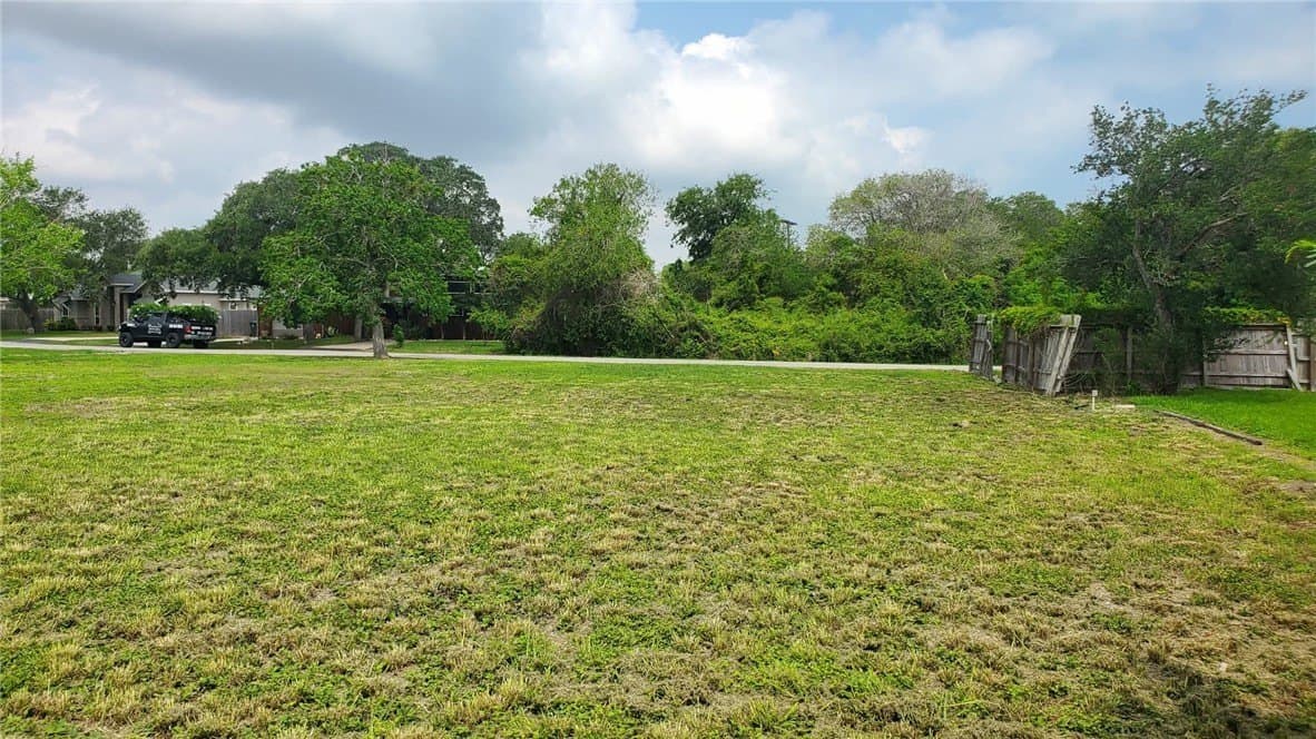 0.34 acres in Nueces County - photo 6