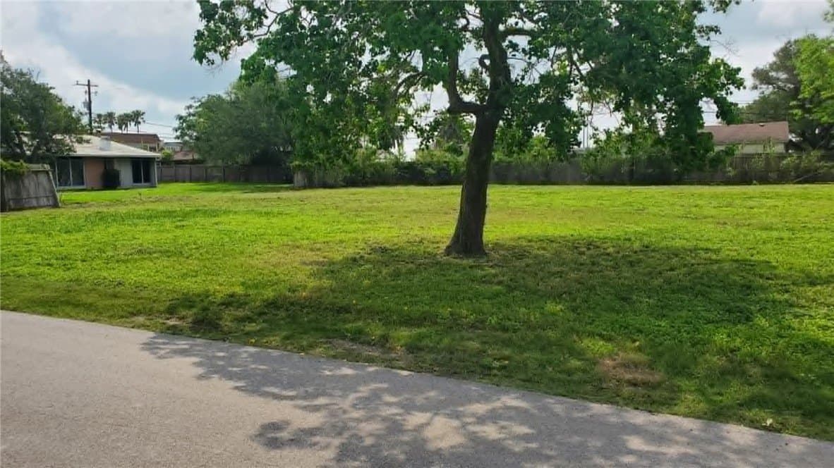 0.34 acres in Nueces County - photo 9
