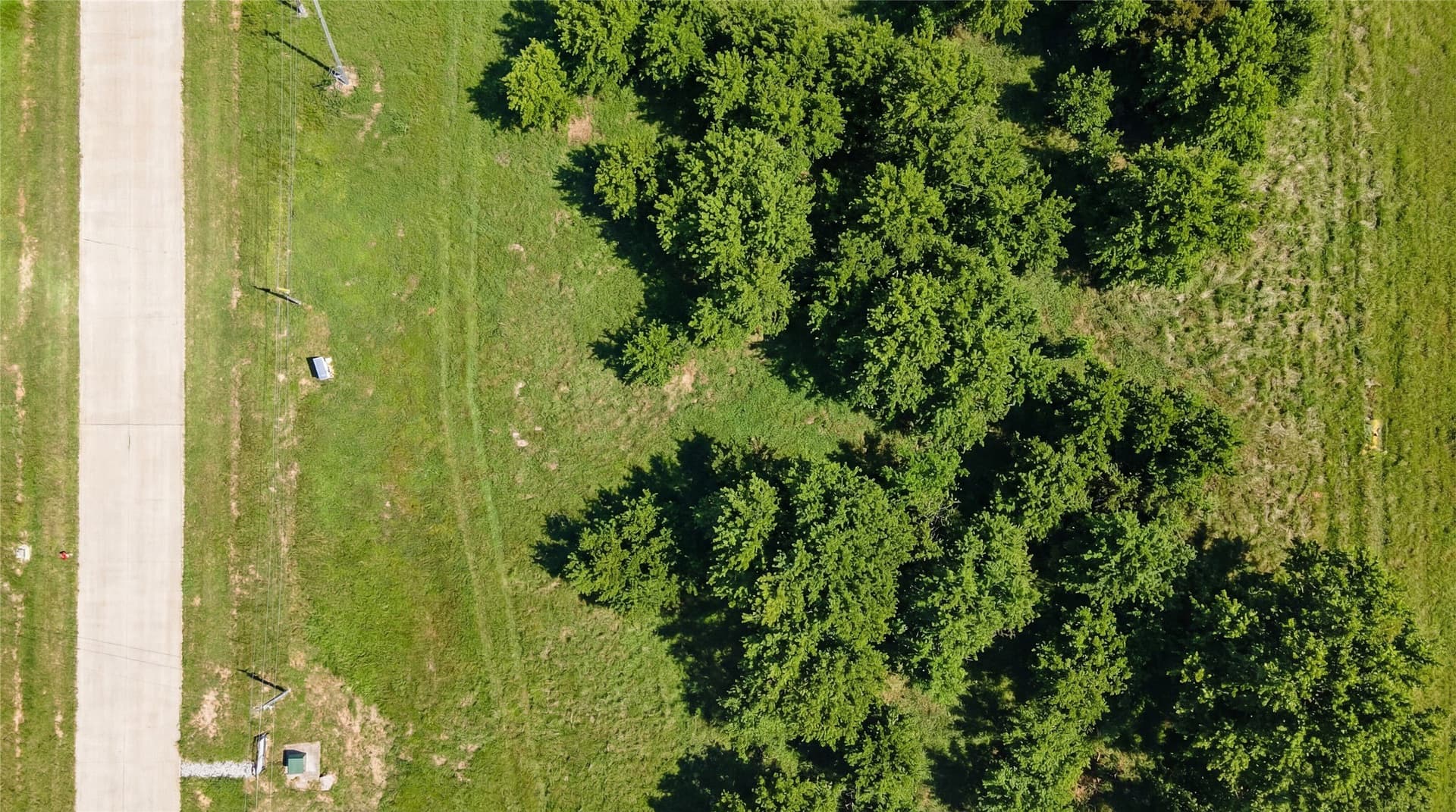 1 acres in Denton County gallery image 2
