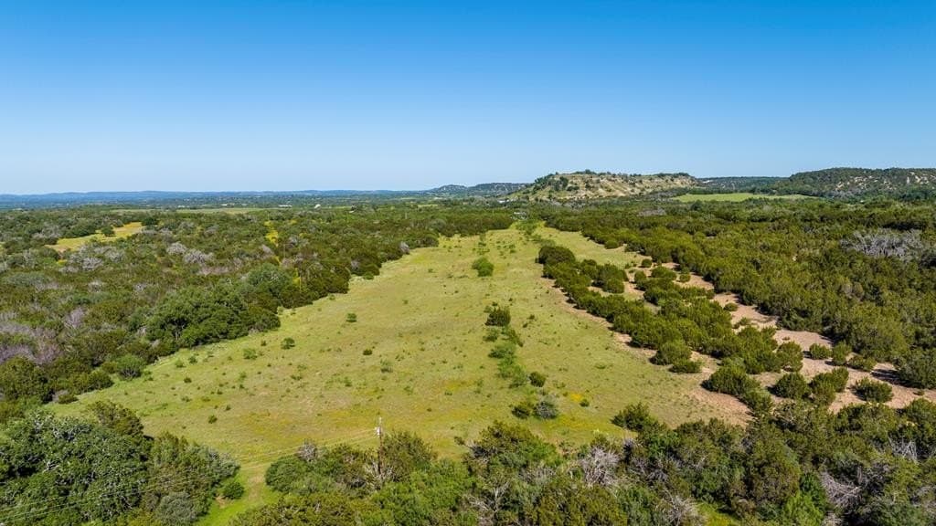 115.92 acres in Gillespie County - photo 24