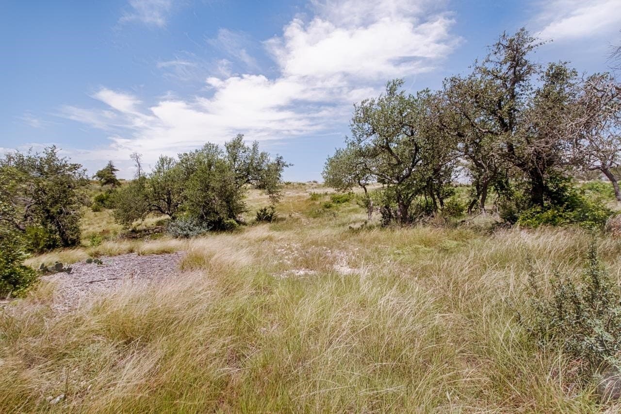 5.73 acres in Gillespie County gallery image 4