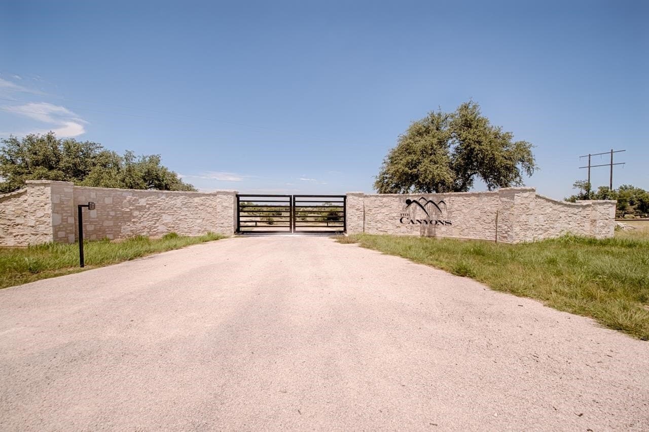 5.73 acres in Gillespie County - photo 19