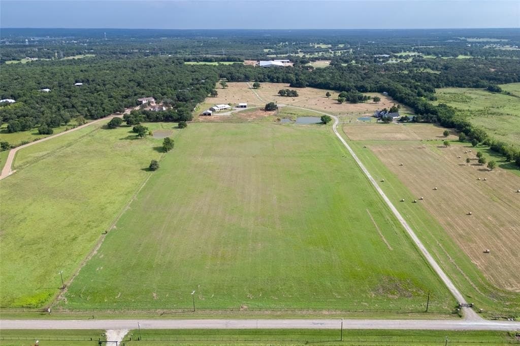 11 acres in Cooke County
