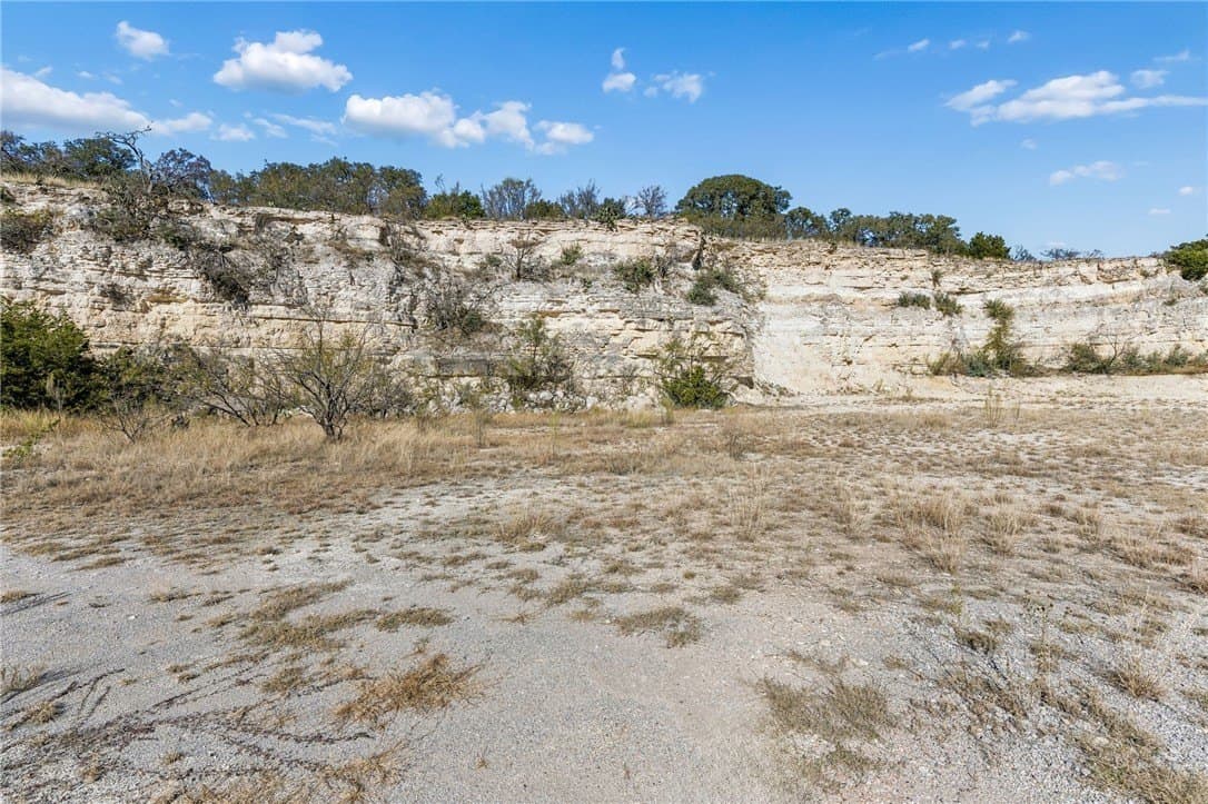 14.14 acres in Gillespie County - photo 10