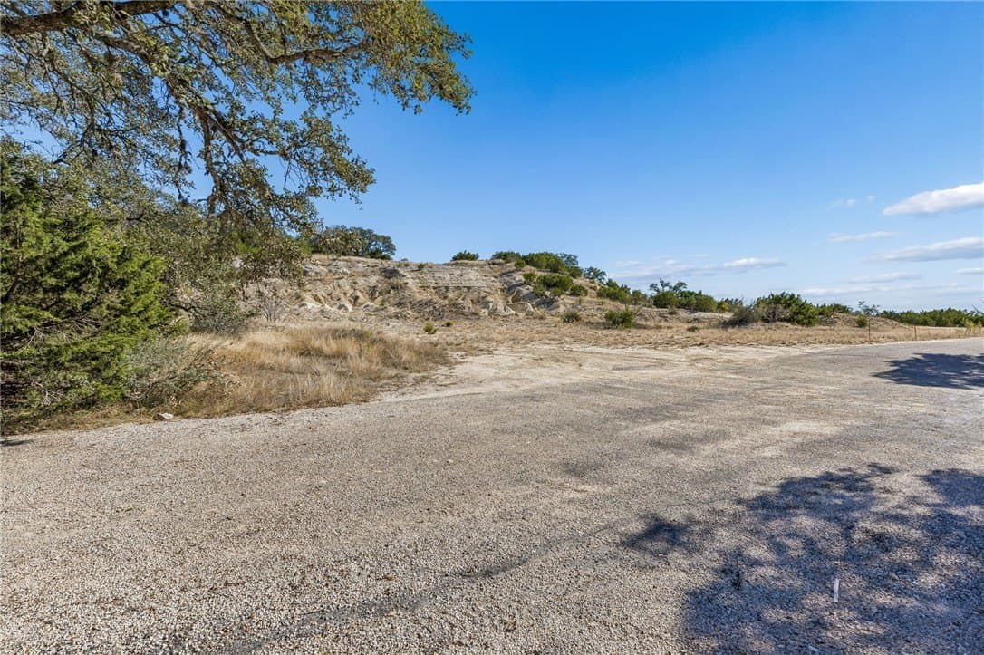 14.14 acres in Gillespie County - photo 6