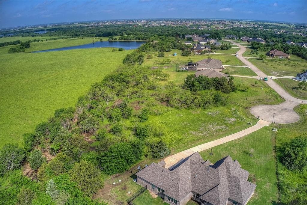 2.07 acres in Kaufman County gallery image 3