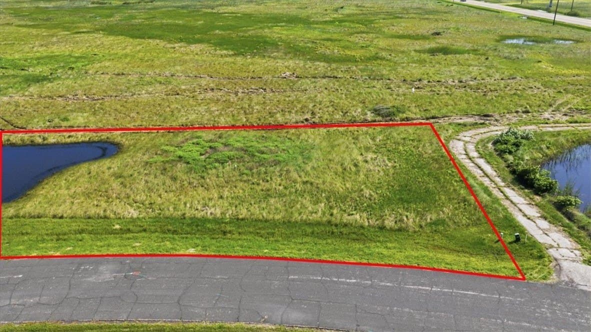 0.4 acres in Nueces County - photo 3