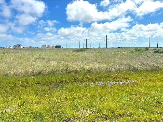 0.4 acres in Nueces County