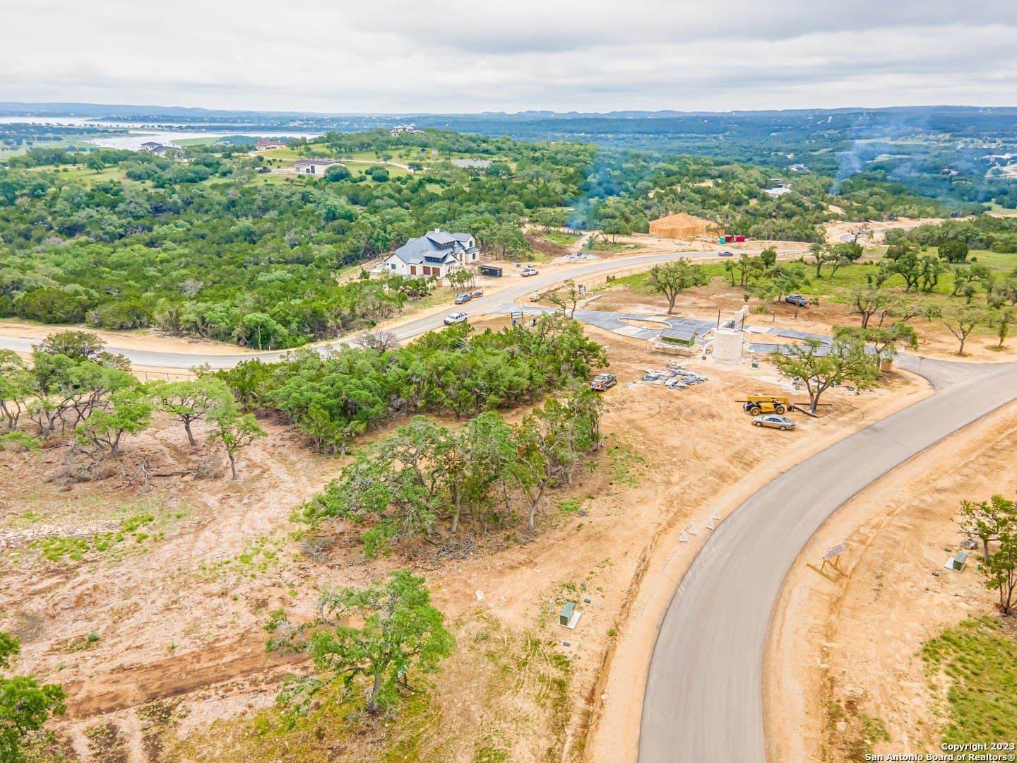 1.01 acres in Comal County gallery image 3