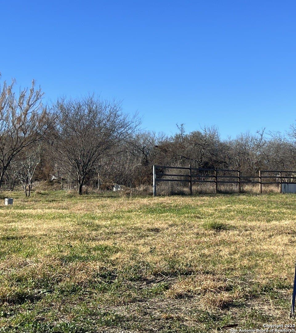 0.16 acres in Bexar County - photo 4