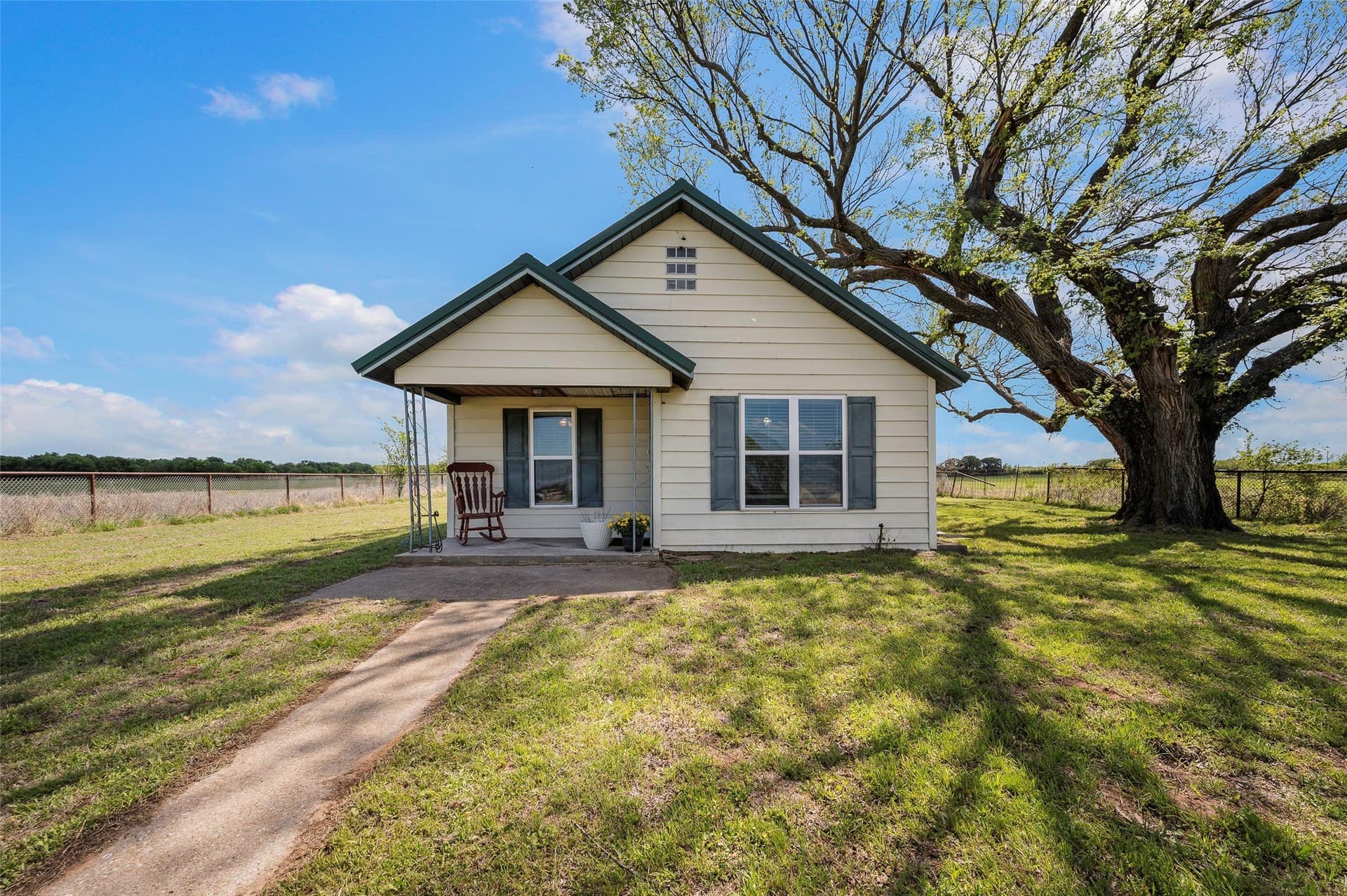 50 acres in Montague County