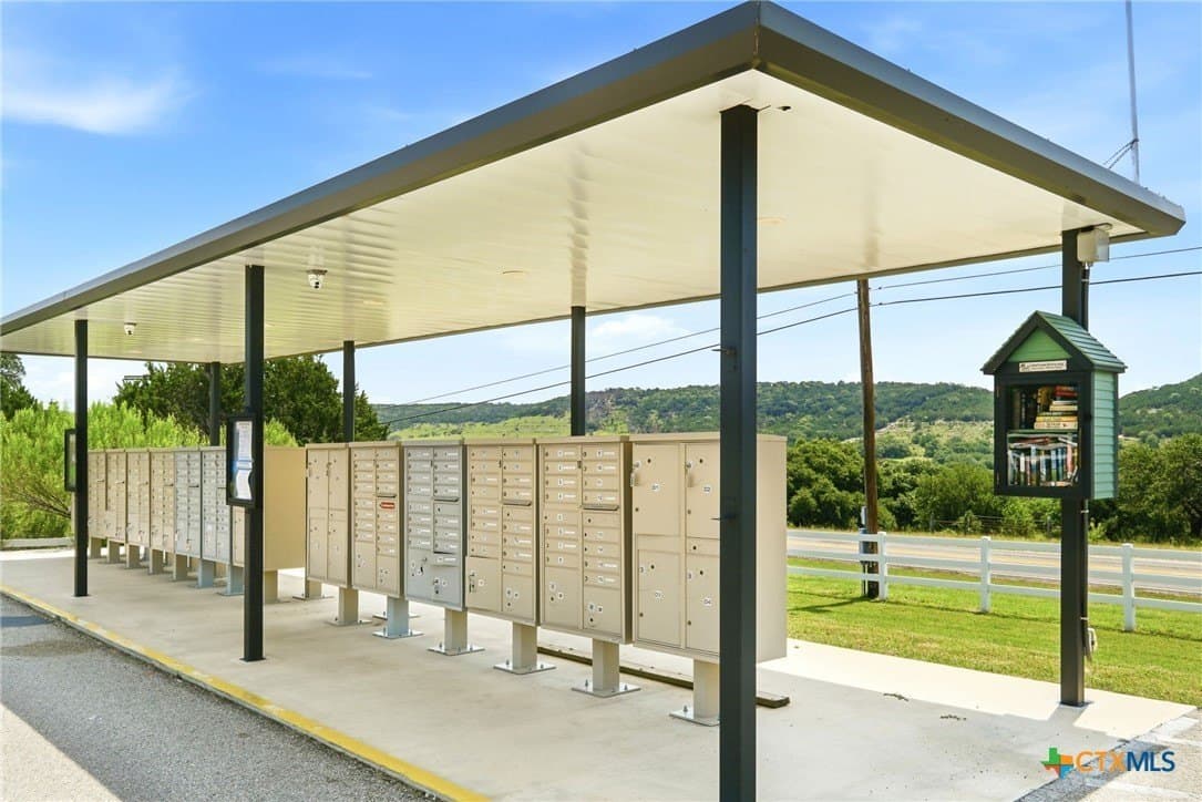 2.82 acres in Burnet County gallery image 2