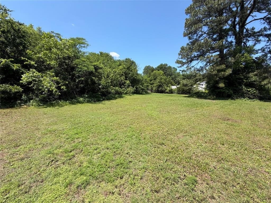 0.4 acres in Lamar County