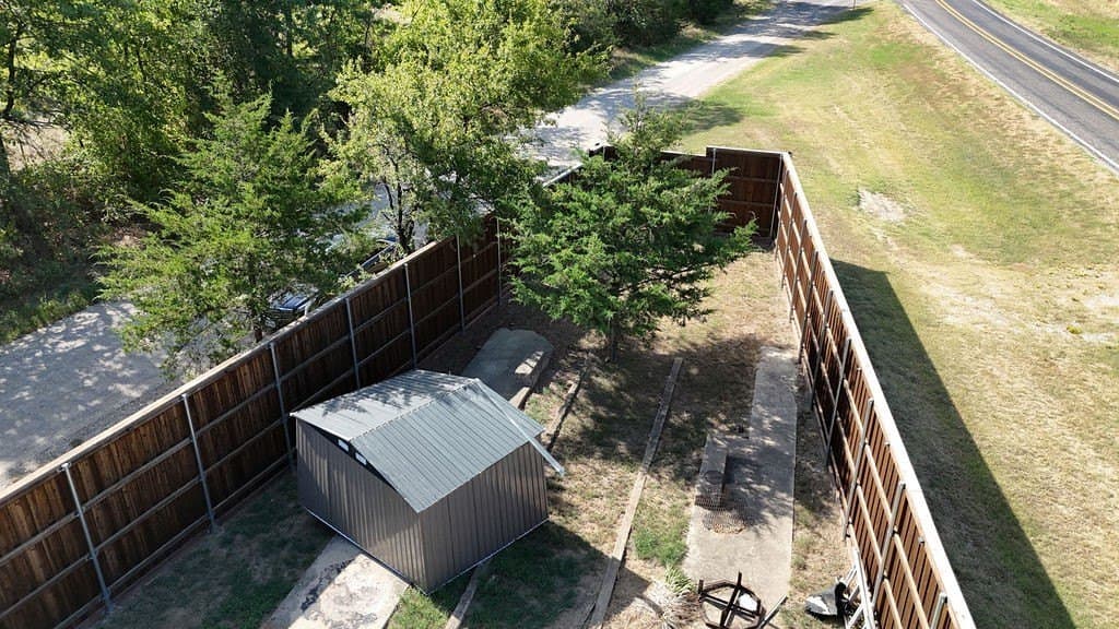 0.33 acres in Hunt County - photo 5