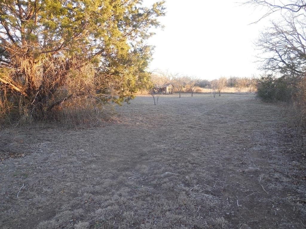 1.5 acres in Eastland County