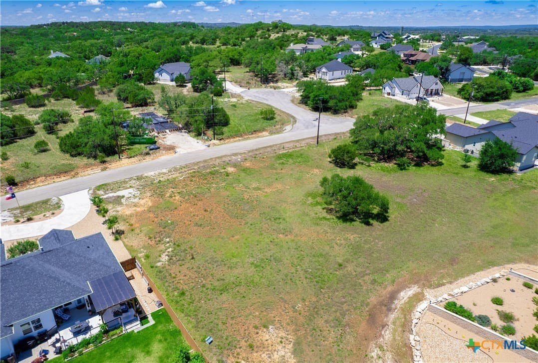 0.27 acres in Blanco County gallery image 4