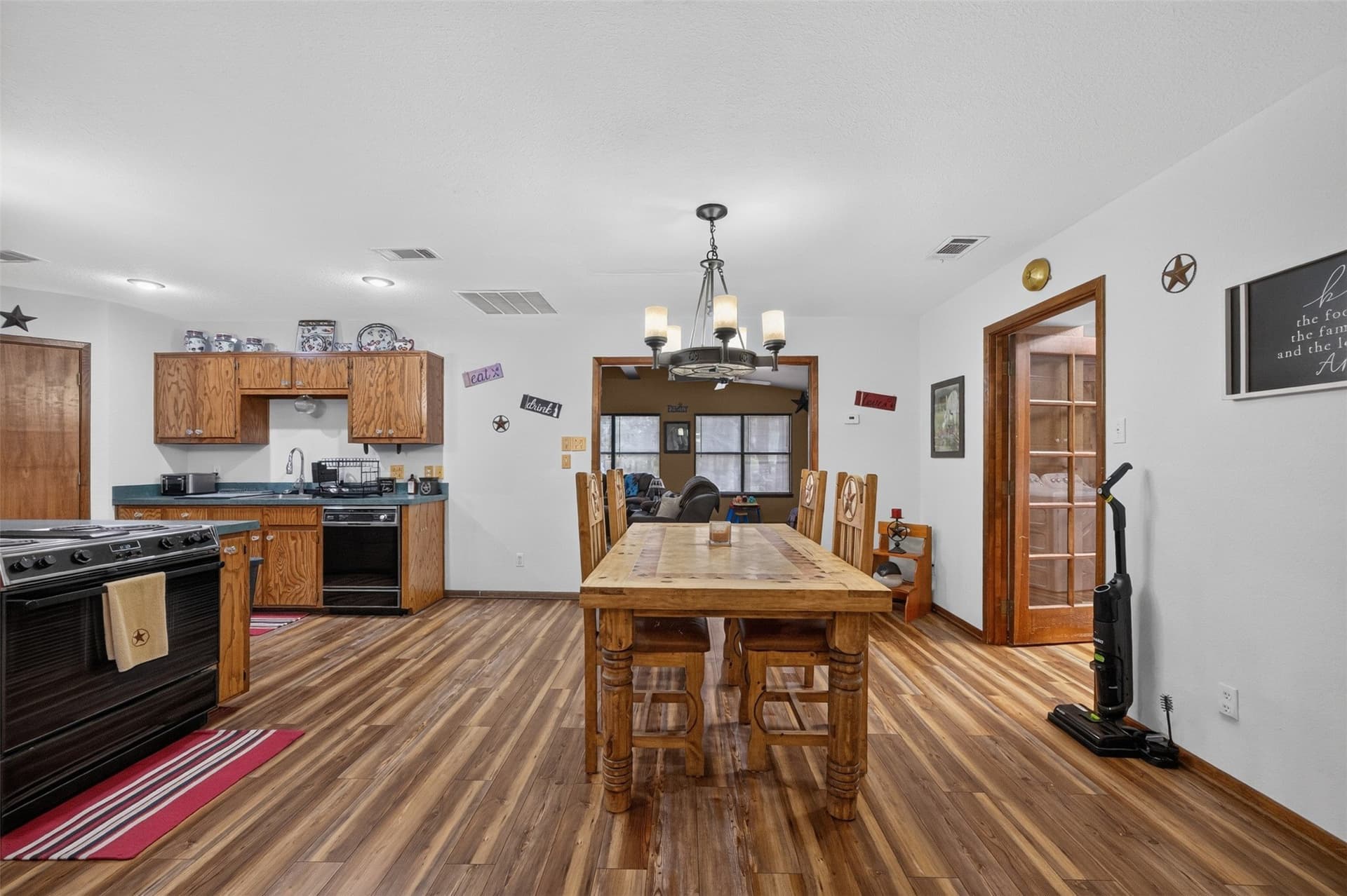 40.7 acres in Henderson County - photo 12