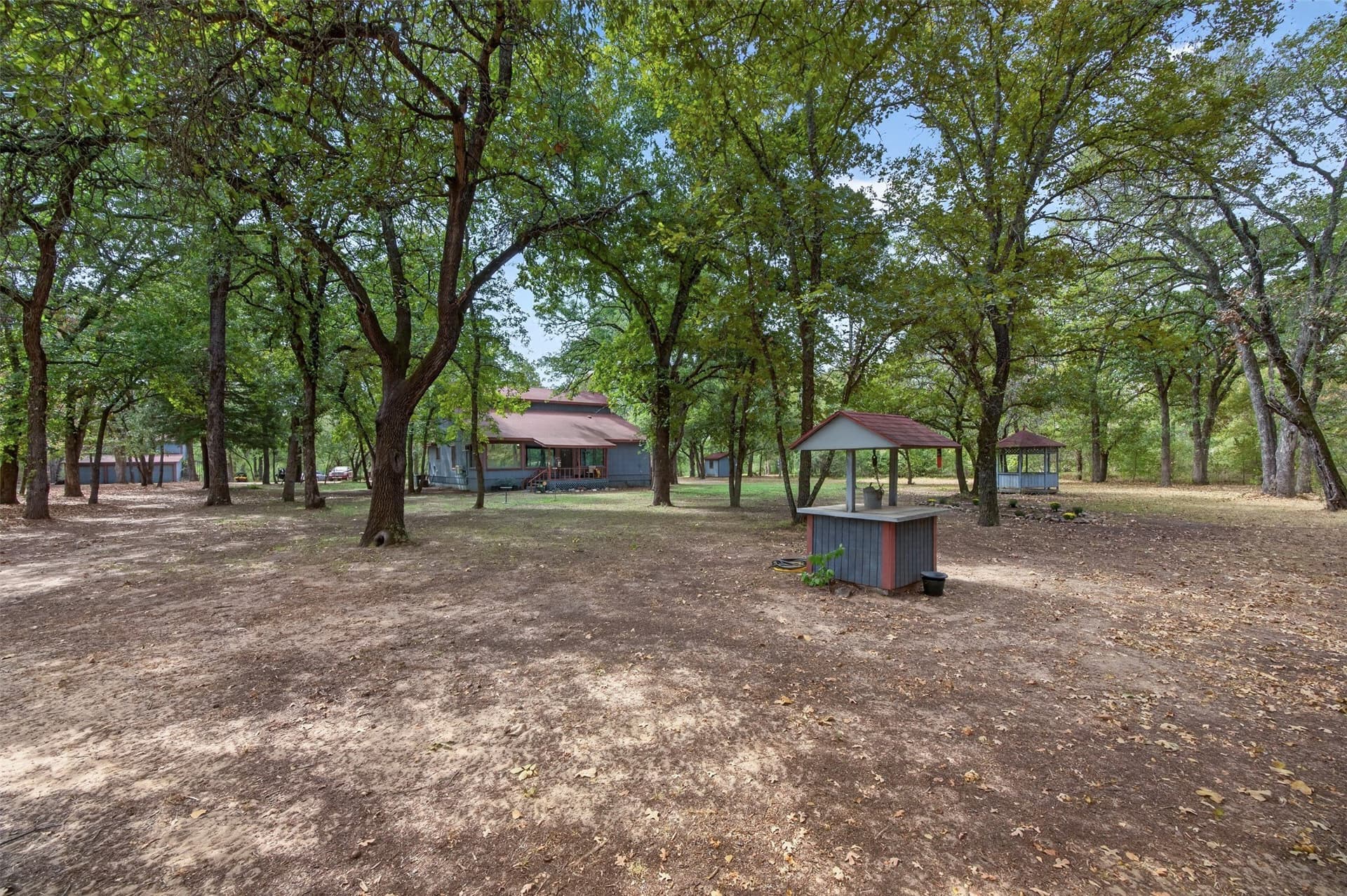 40.7 acres in Henderson County - photo 2
