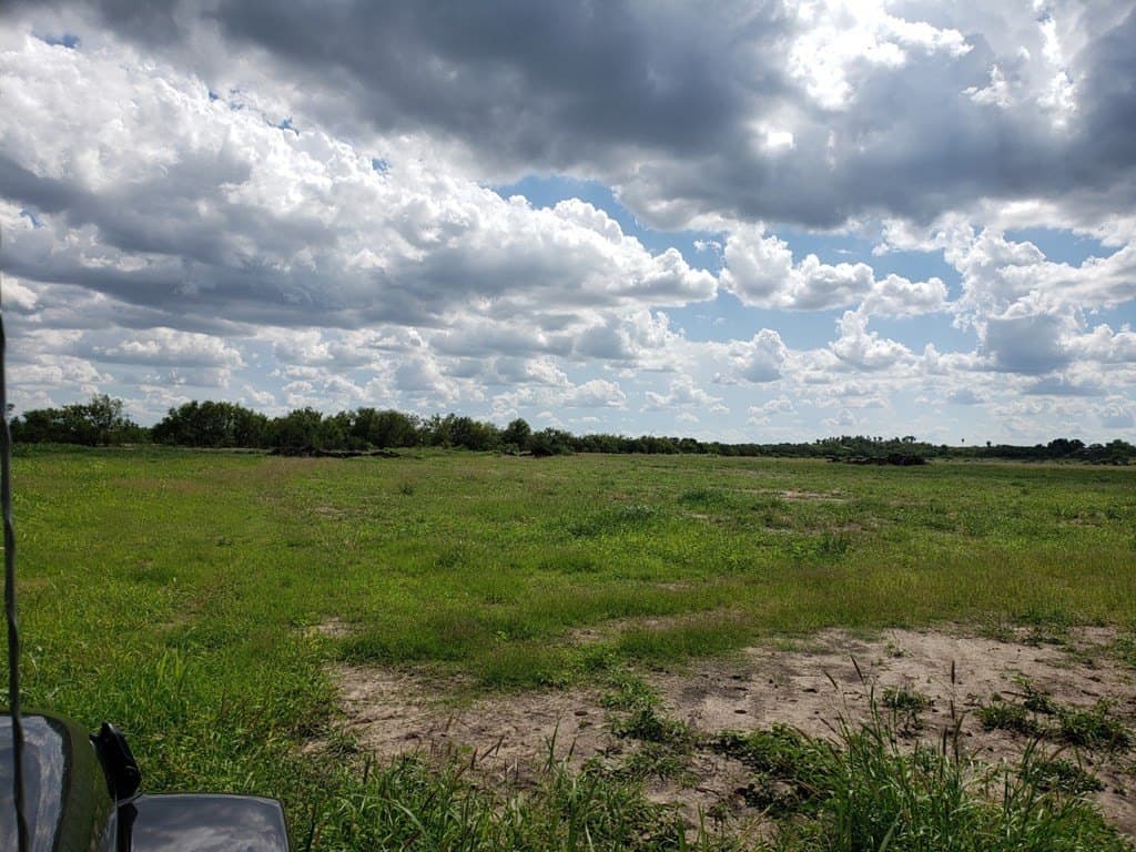 10.63 acres in Maverick County - photo 3