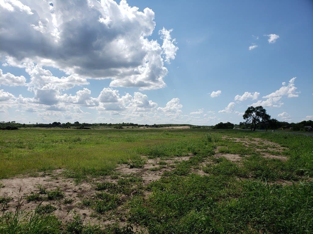 10.63 acres in Maverick County - photo 2