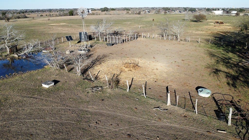 64 acres in Colorado County - photo 19