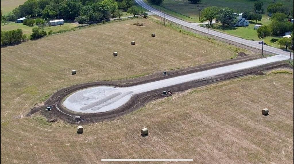 2 acres in Cooke County