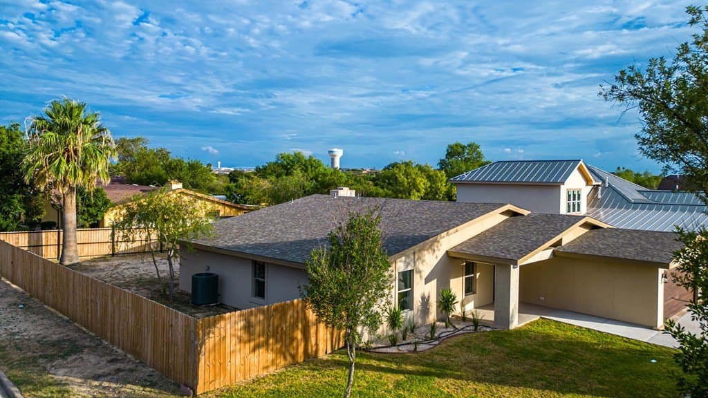 10,400 acres in Maverick County gallery image 3