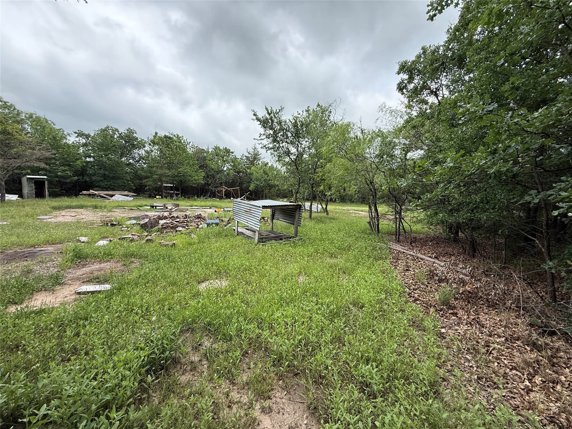 125.43 acres in Navarro County - photo 10
