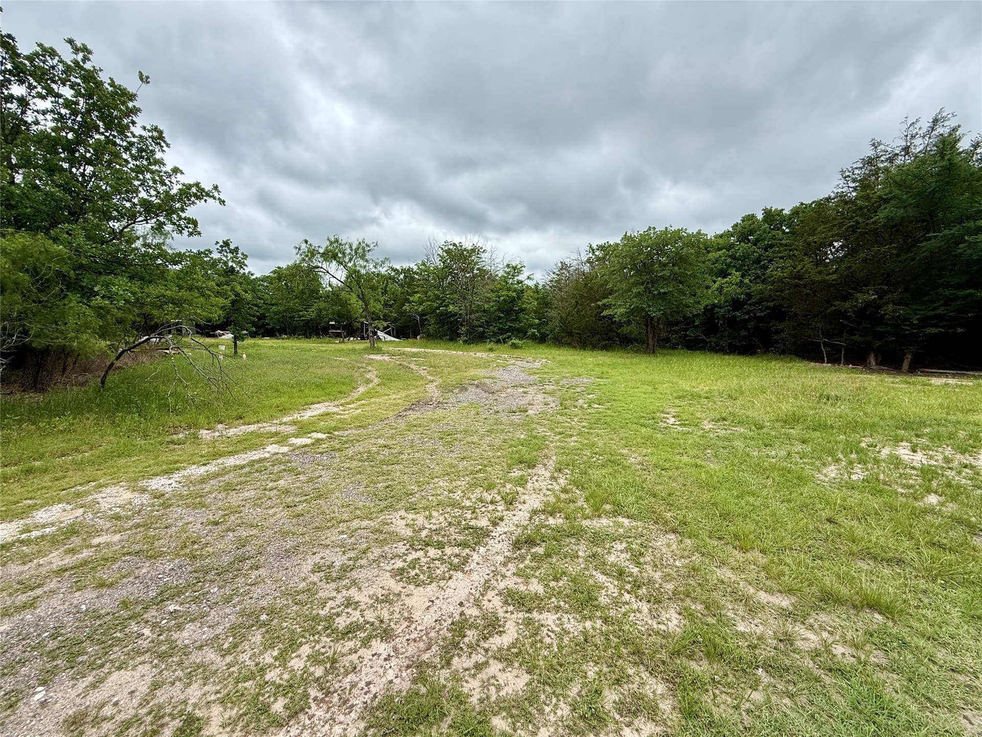 125.43 acres in Navarro County - photo 27