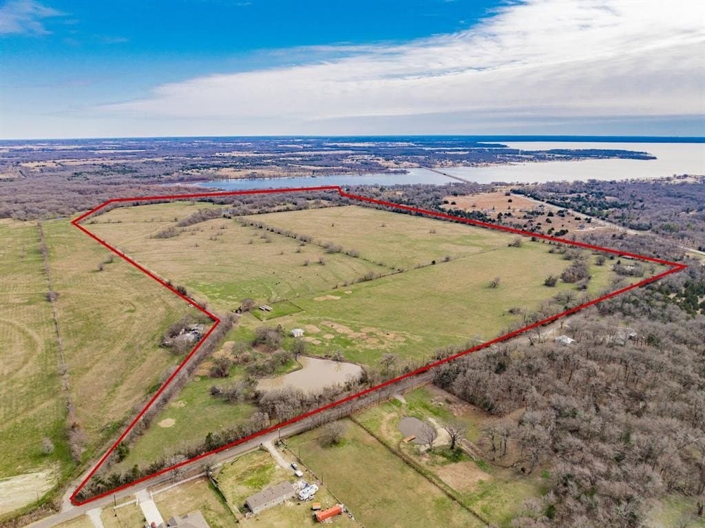 161.65 acres in Rains County