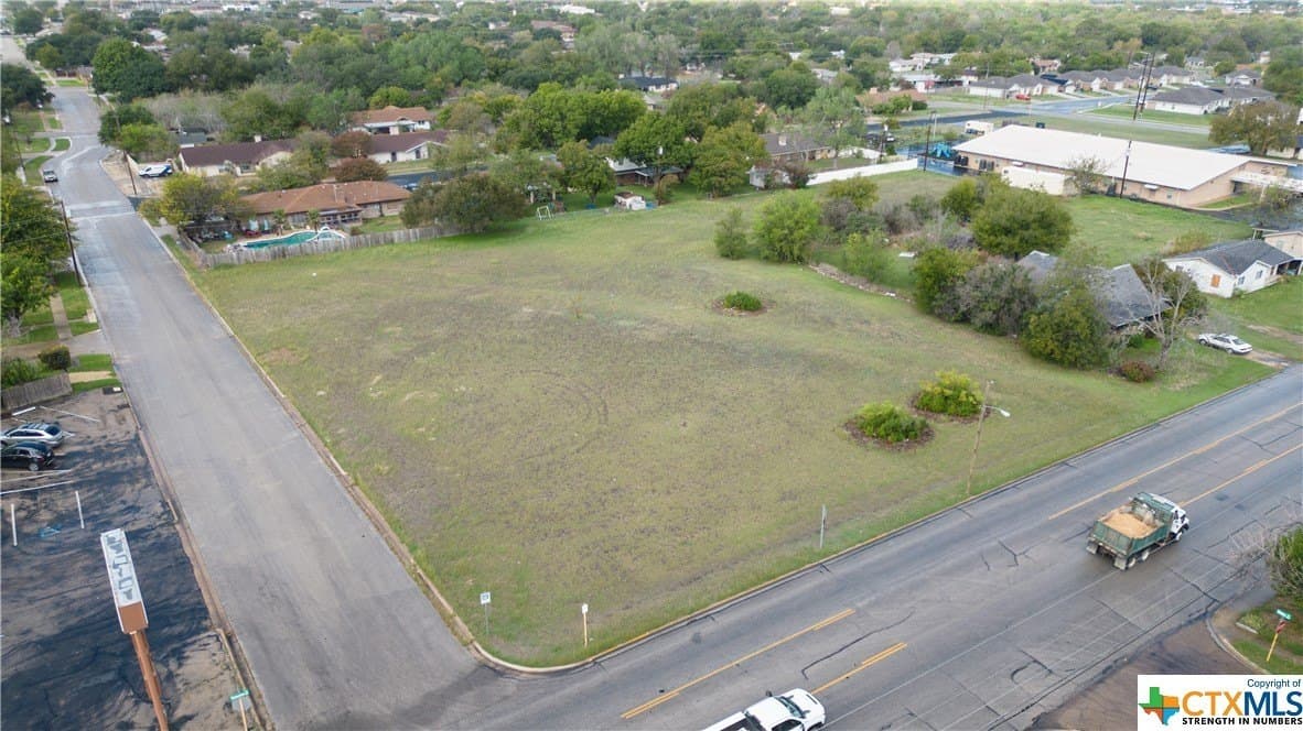 0.95 acres in Bell County - photo 7