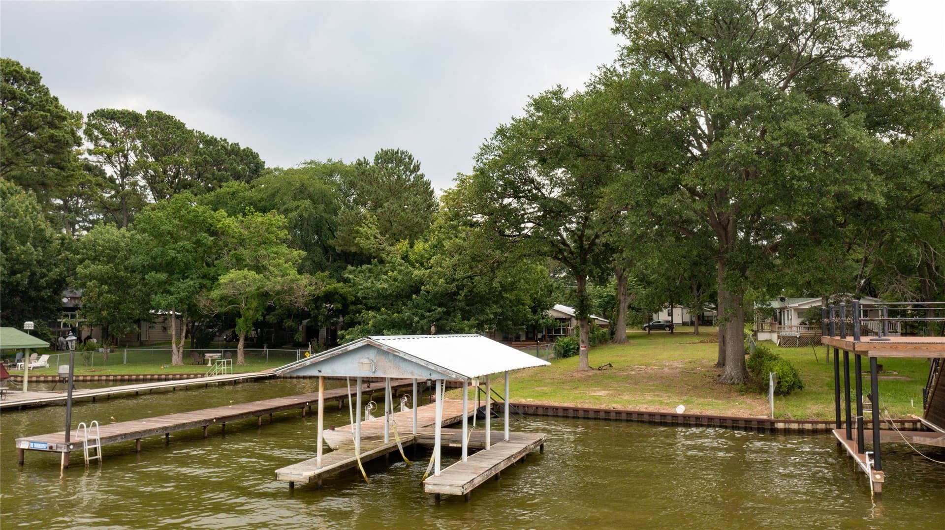 0.18 acres in Henderson County - photo 2