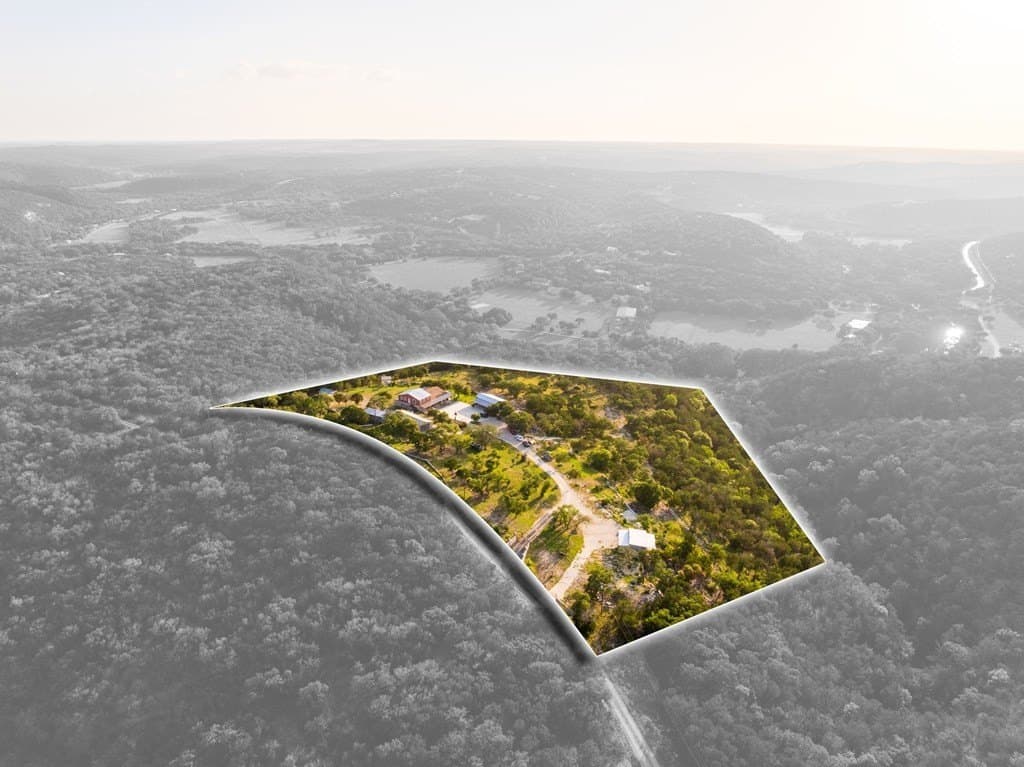 11.89 acres in Kerr County gallery image 2