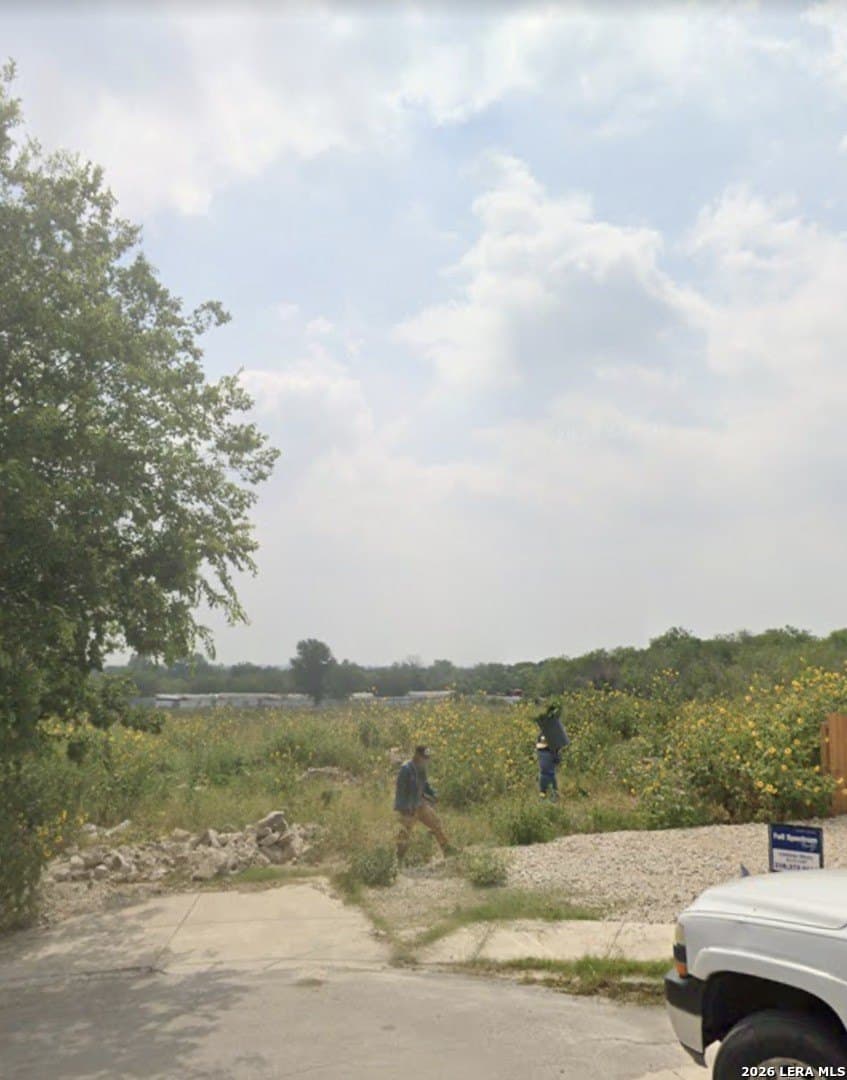 3.3 acres in Bexar County gallery image 4